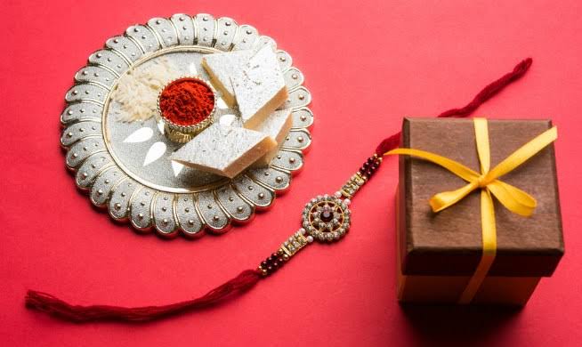 Retailers Track 8 Special Raksha Bandhan Gift Ideas