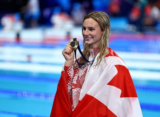 Summer McIntosh Shatters 200m Butterfly World Record