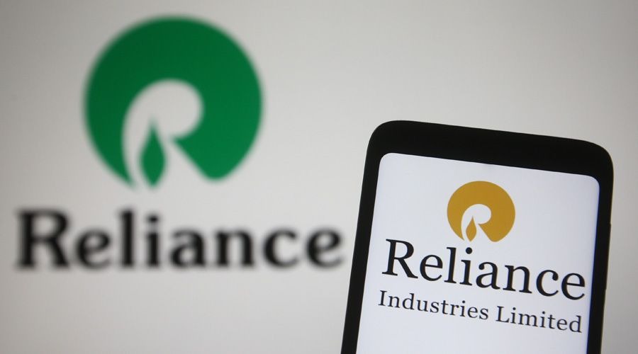 Reliance’s Q4 Plot Twist: Sales Stumble, Investors Hold Their Breath