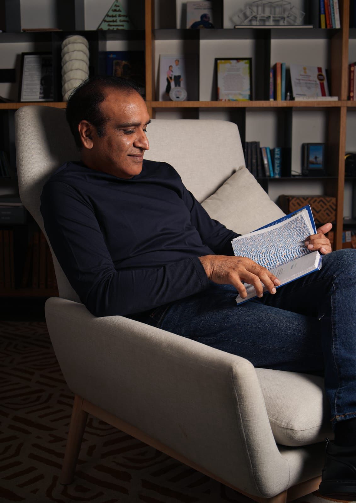 WOW STORY OF THE DAY: A Wordsmith, Wealthsmith, Life Coach, and Author Who Is Bringing WOW in Billions of Lives.