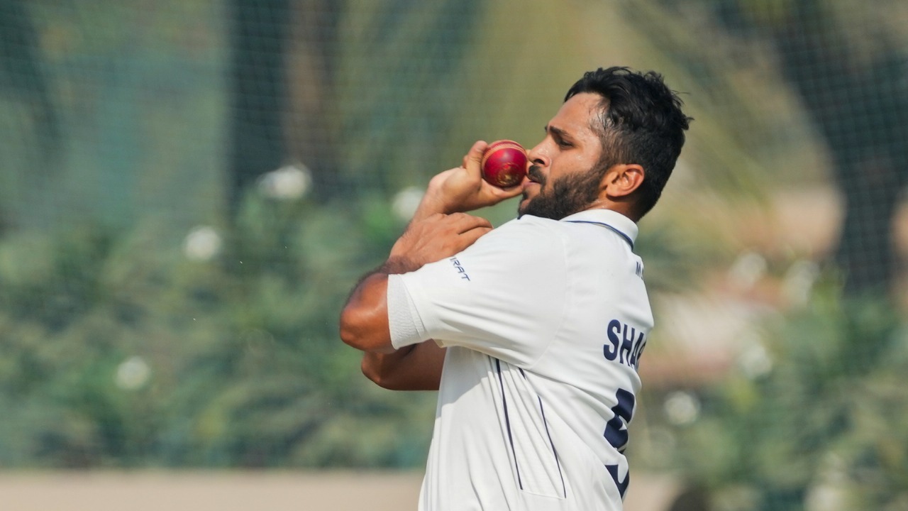 India A Push for Breakthroughs as England Lions Look to Build on Strong Start
