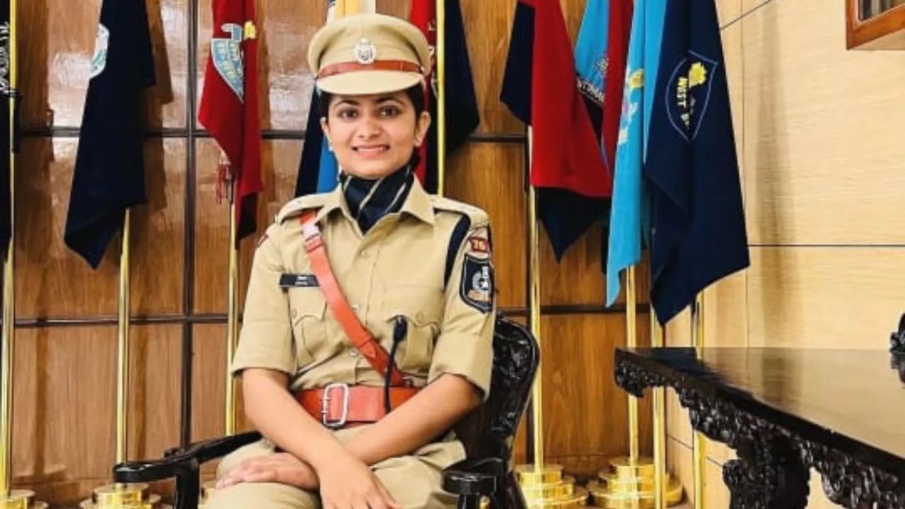 From Fields to Force: IPS Divya Tanwar’s Journey of Grit, Grace, and Groundbreaking Resolve