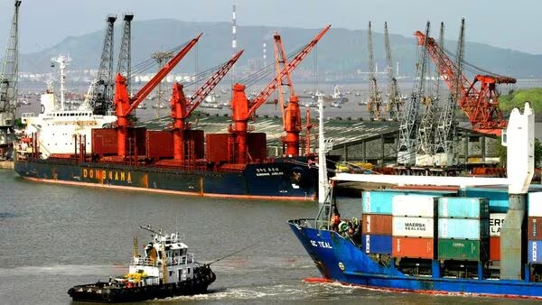 India Allocates ₹20,000 Crores for Credit Guarantee Support to Boost Exporters in FY26
