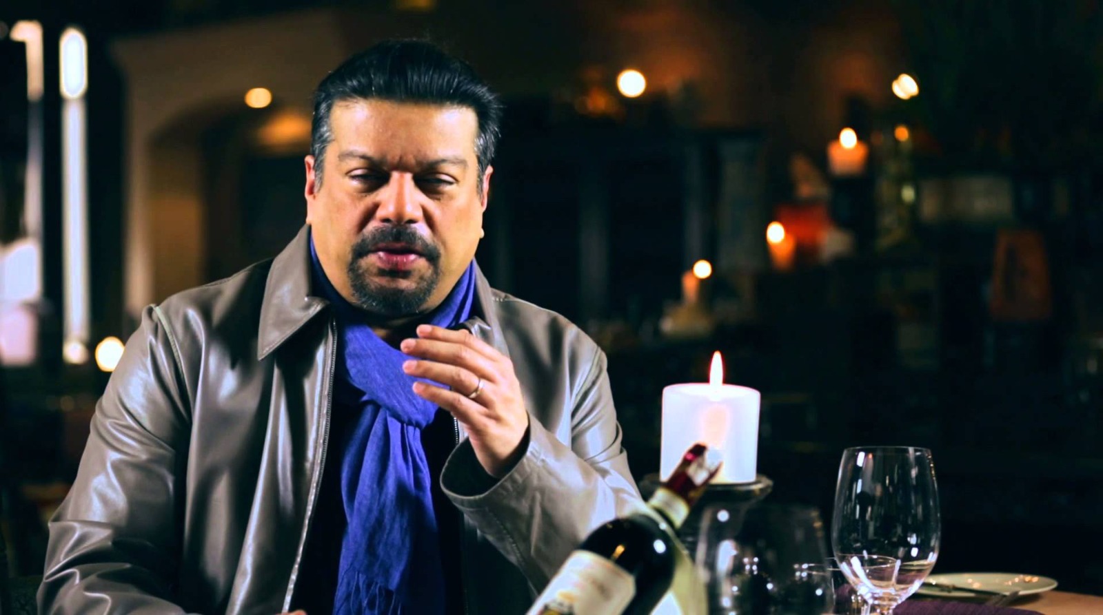 Vir Sanghvi Critiques the Rising Culture of Restaurant Queuing