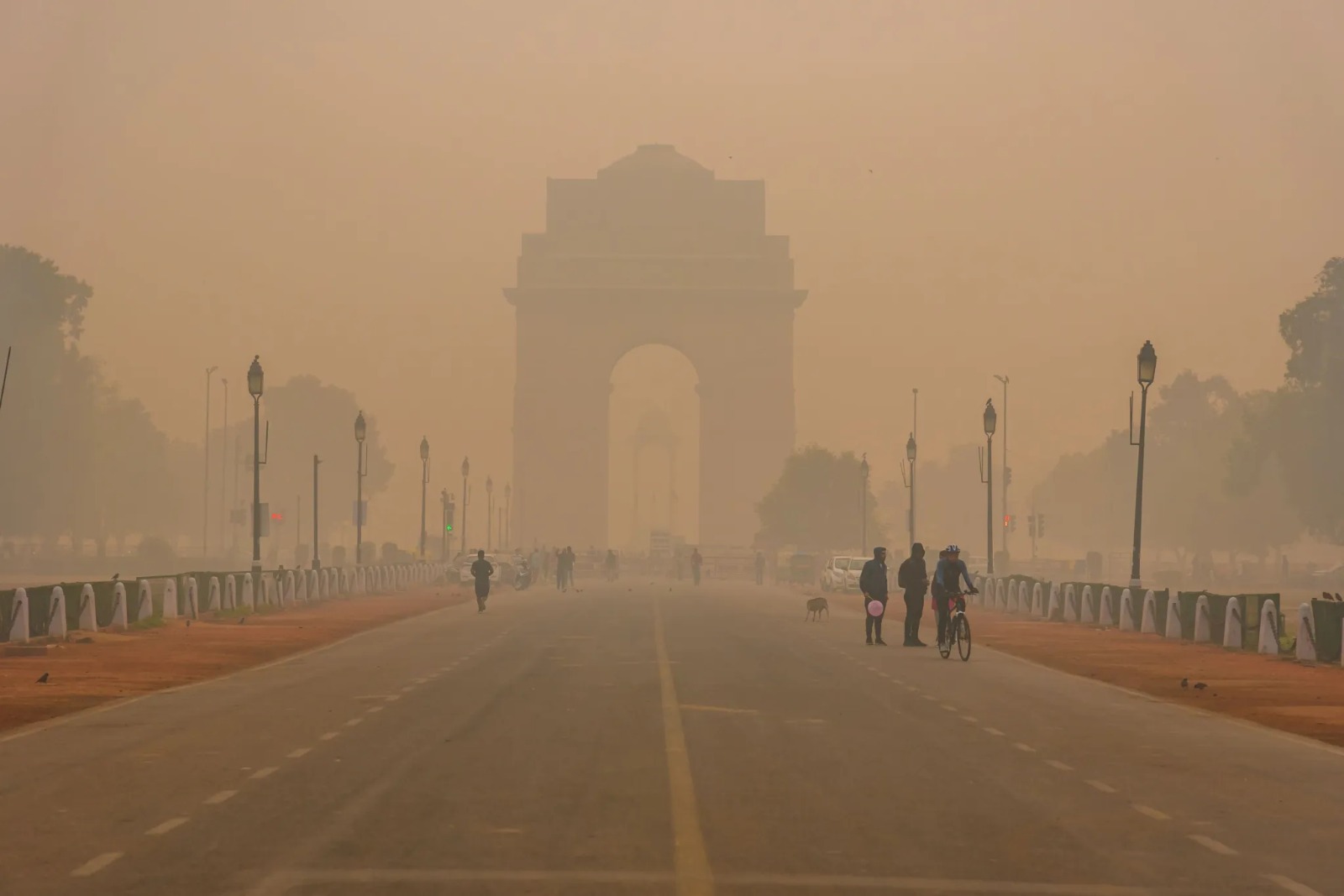 Delhi's Air Quality Shows Improvement Amidst December Challenges