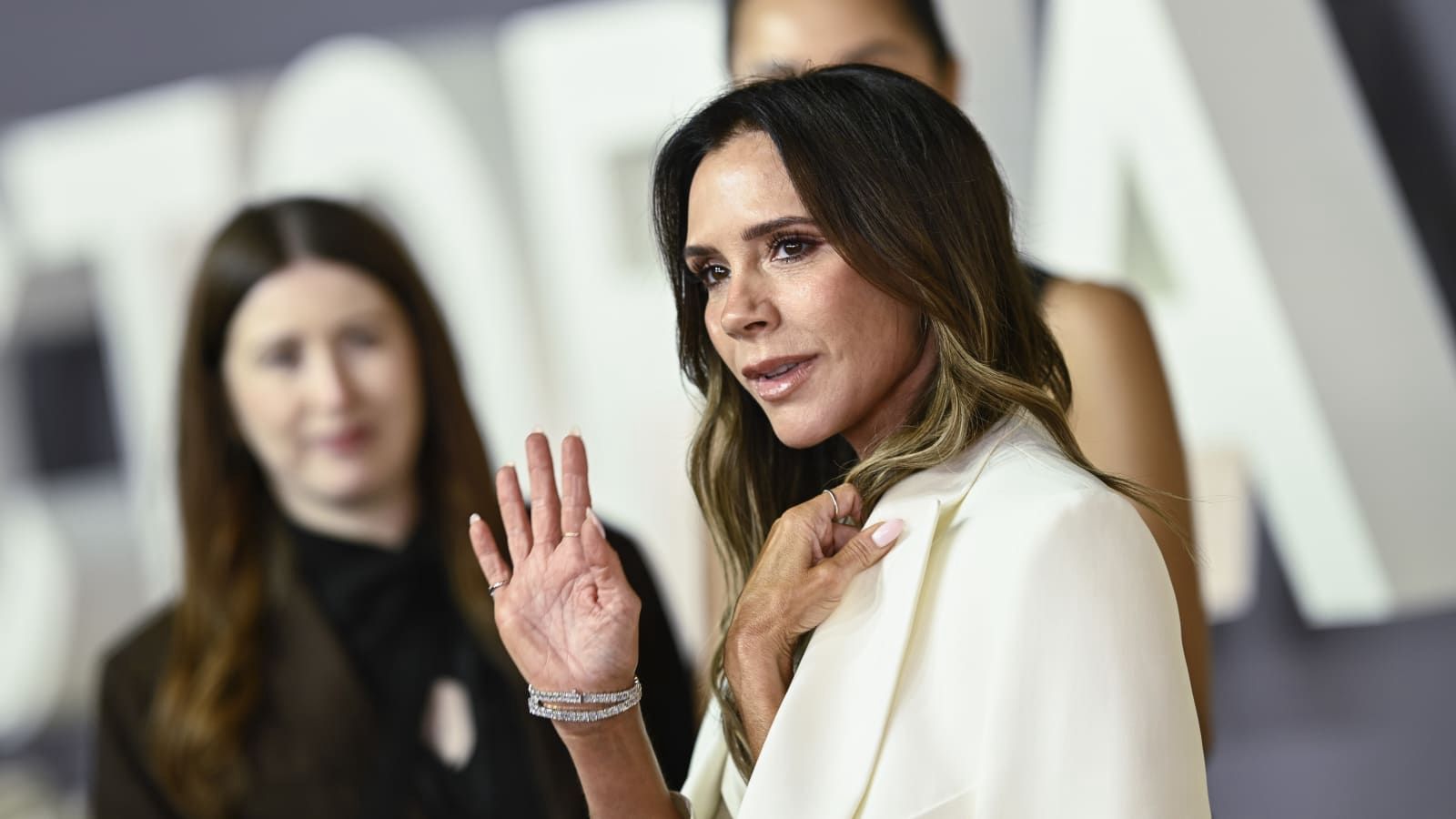 Posh & Pure: Victoria Beckham’s Mediterranean Diet Secrets for Ageless Wellness