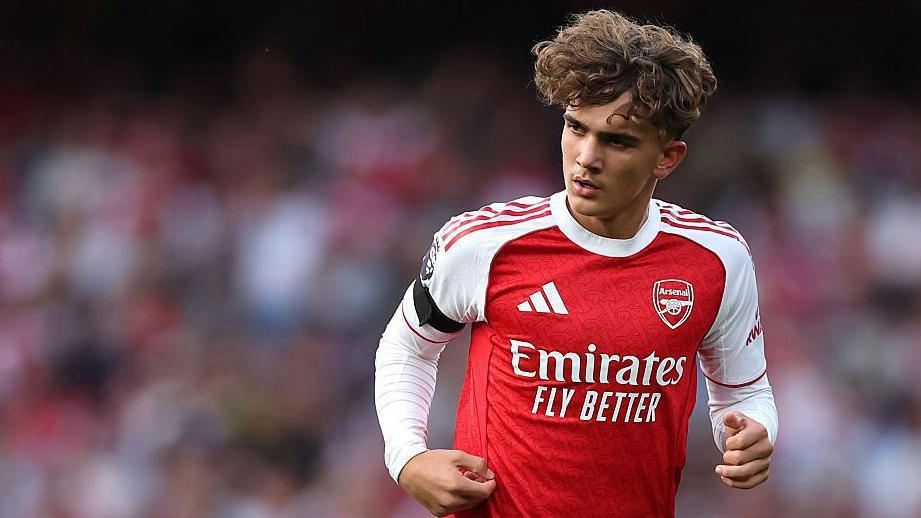 Dowman Strikes Early: Arsenal’s 15-Year-Old Makes Premier League History Against Leeds