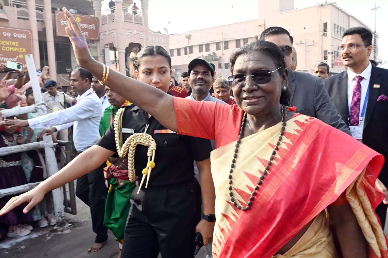 President Murmu Honors Heritage, Offers Prayers At Odisha’s Iconic Shrine