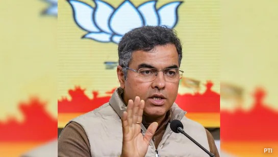 BJP's Parvesh Verma Leads in New Delhi, Kejriwal Trails in Early Counting