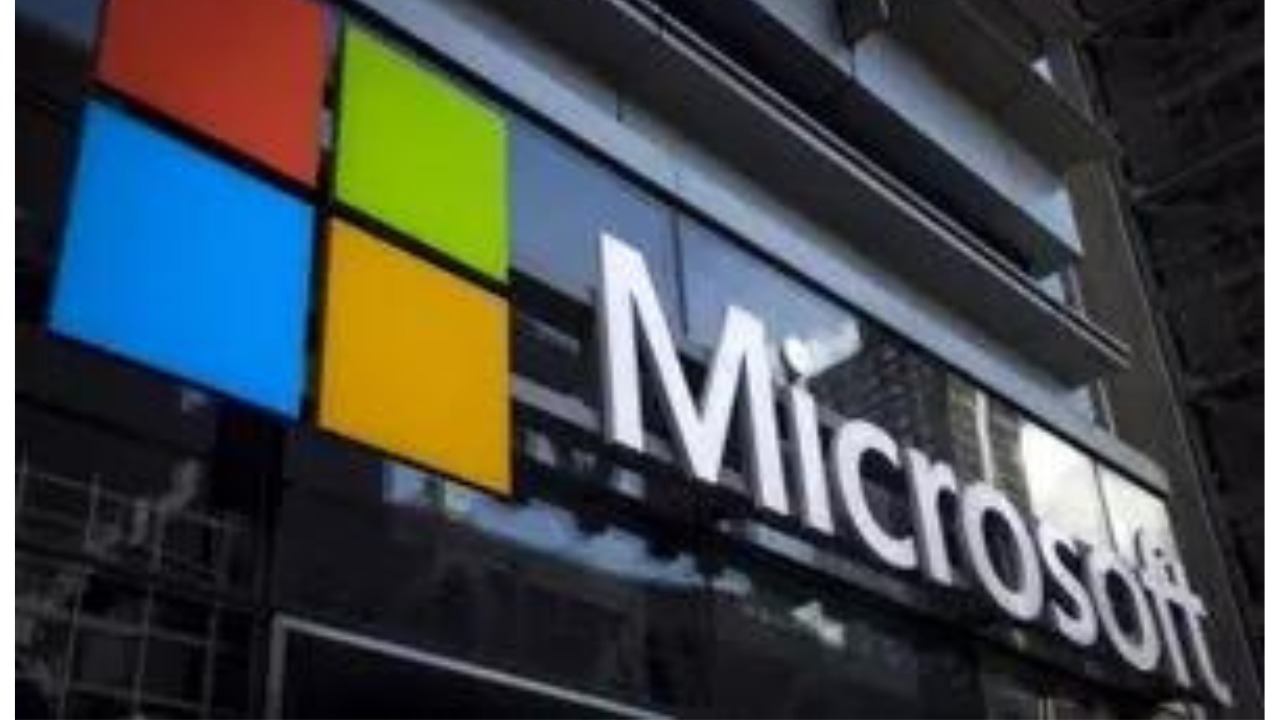 Visa Shockwave: Microsoft Issues 24-Hour Return Advisory Amid $100,000 H-1B Fee Mandate