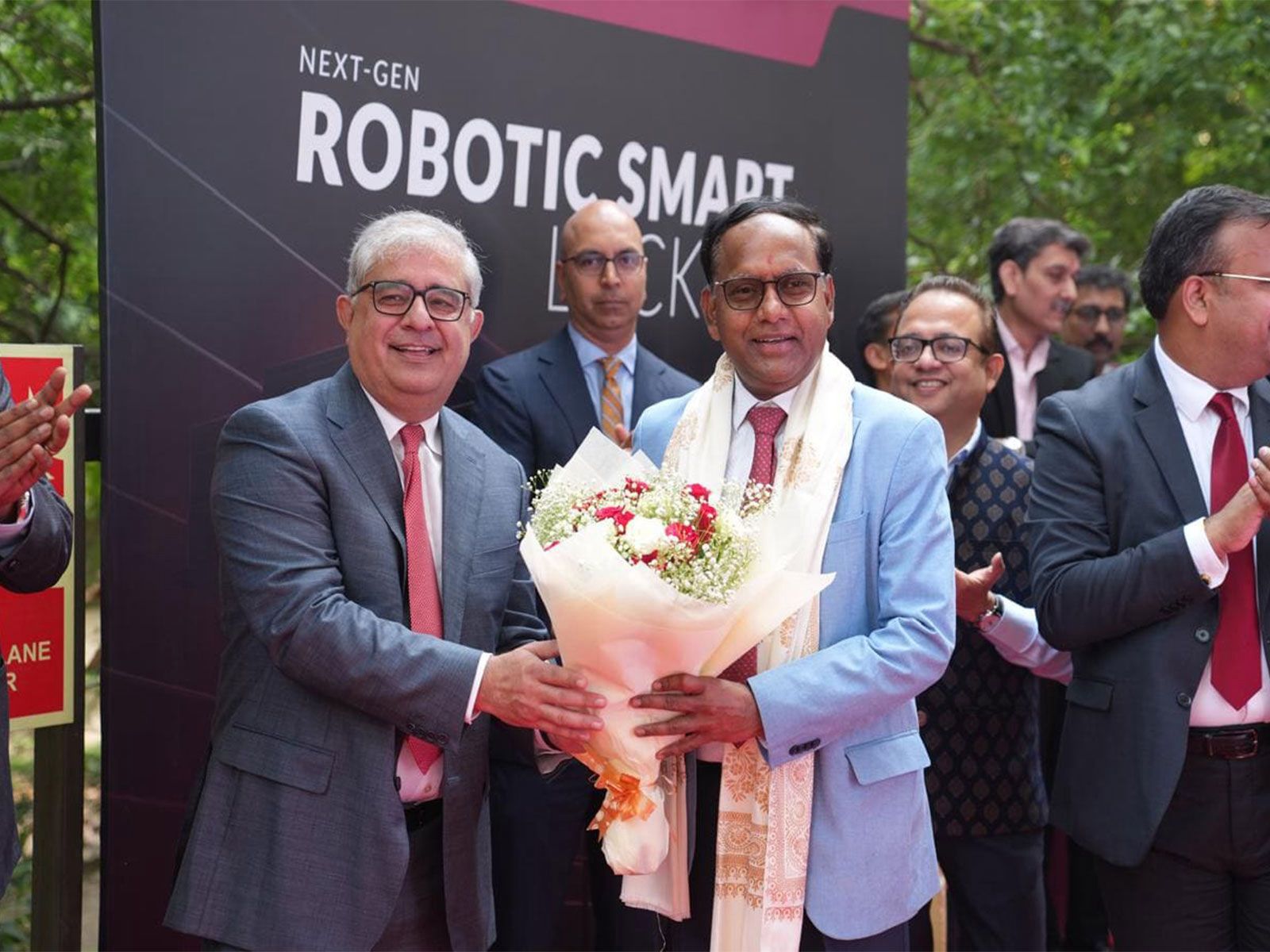 Axis Bank Unlocks Future With 24x7 Digital Locker Branch In New Delhi