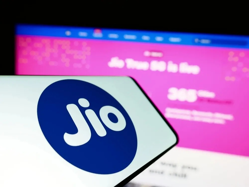 Reliance Jio gears up for Mumbai listing with offer-for-sale route