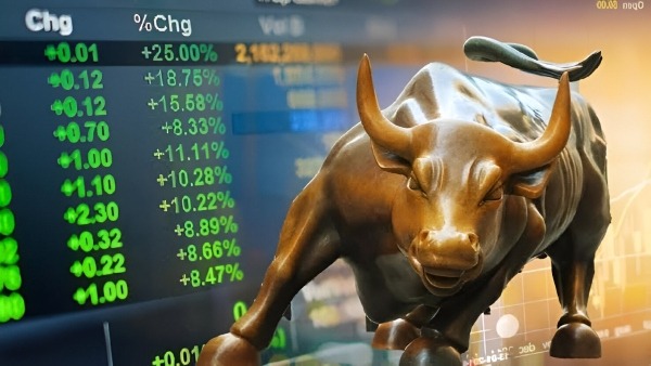 Bulls in Waiting? Why Traders Are Eyeing Next Week with Bated Breath
