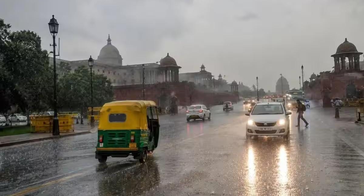Orange Alert: Rain Inundates Gurugram, Chokes Delhi-Jaipur Expressway