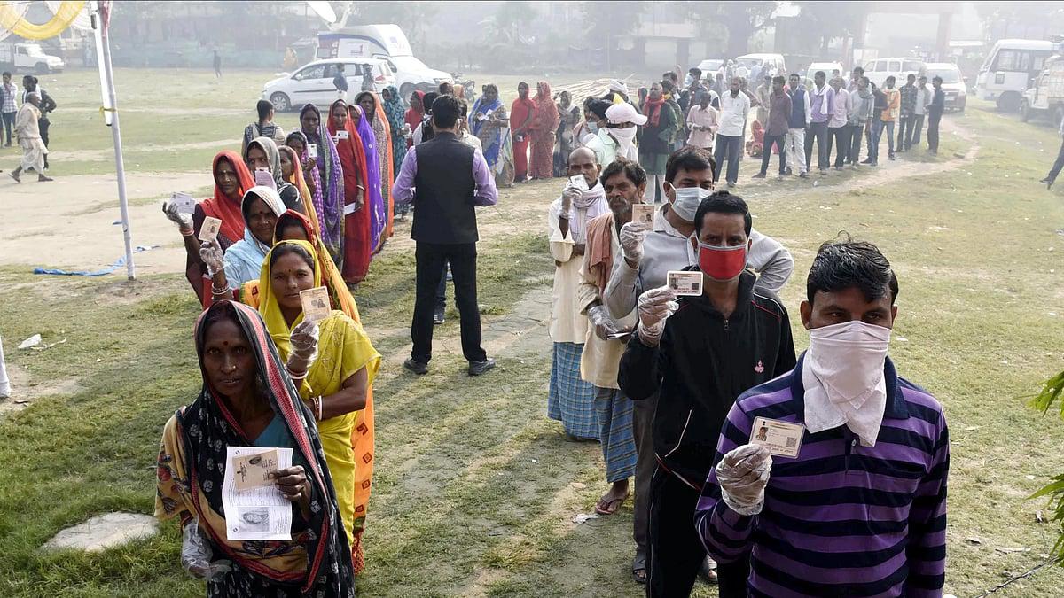 Bihar Elections 2025 Kick Off with 1,314 Candidates in First Phase Across 18 Districts