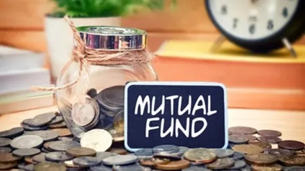 India’s Mutual Funds Go All-In on Tech, Banks, and Big Bets: July Portfolio Moves Revealed