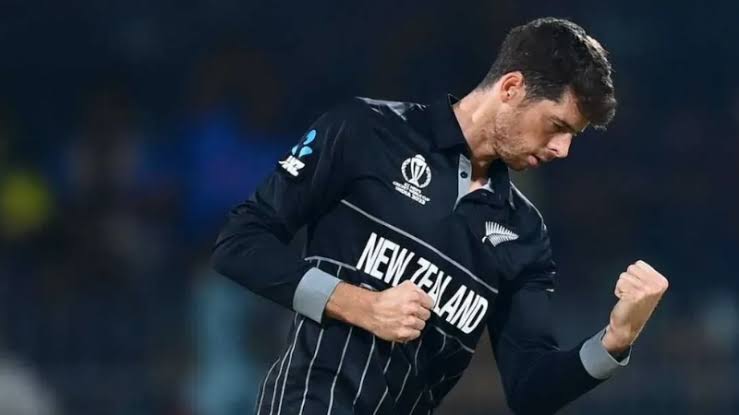 KL Rahul Falls as India Struggles Against New Zealand