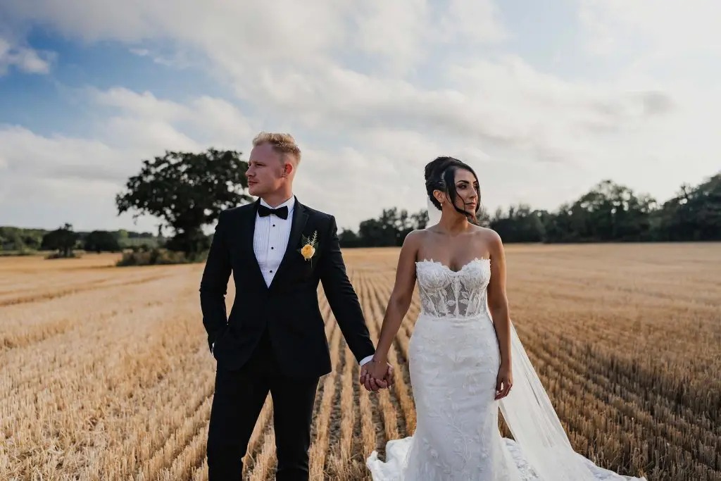 Wedding Photography Evolves: Global Shoots and Personalization Lead 2025 Trends