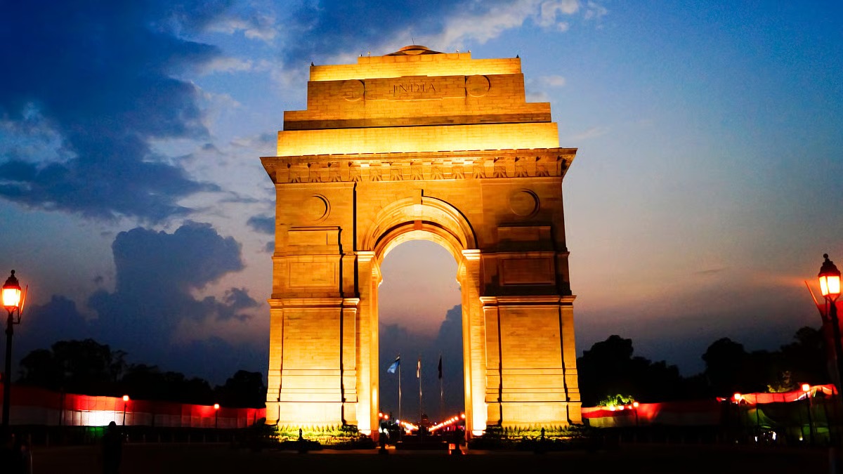 Picnic Ban At India Gate Sparks Public Debate Over Heritage And Access