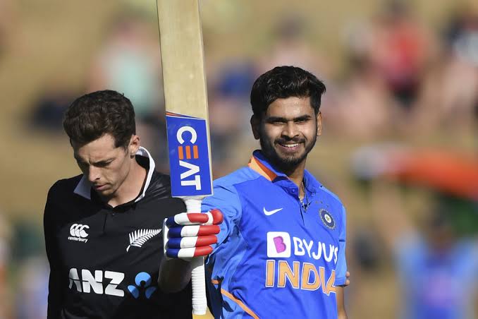 Shreyas Iyer Steadies India's Innings with a Crucial Fifty
