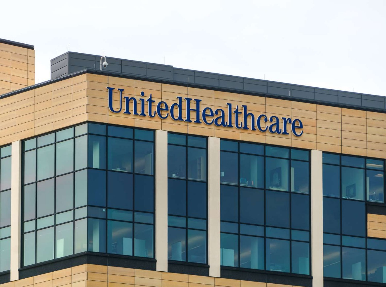 UnitedHealth’s CFO Shake-Up: Wayne DeVeydt Steps In Amid Financial Storm and Investor Anxiety