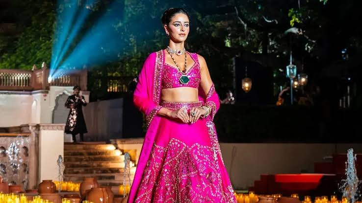 When Royal Glam Meets Modern Chic: Ananya Panday’s Emerald Statement Steals Jaipur Spotlight