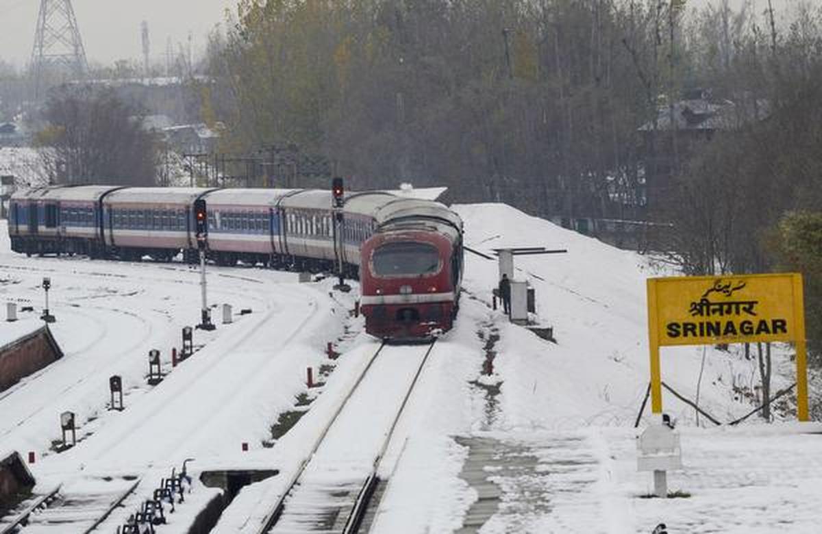 Northern Railway’s Winter Rescue: Special Trains To Aid Stranded Passengers In Kashmir