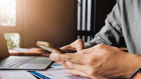 Reviewing Your Loan Statement: 5 Crucial Details Borrowers Must Not Miss