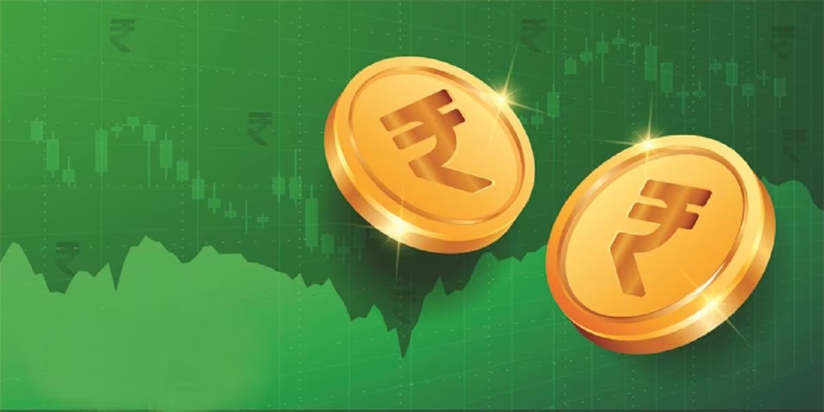 Bearish Start for USD/INR: Why Buying Dips Could Be the Winning Strategy