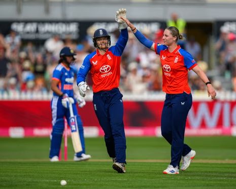 India’s Batting Collapse Hands England 26-Run Win In Second Women’s T20I At Bristol