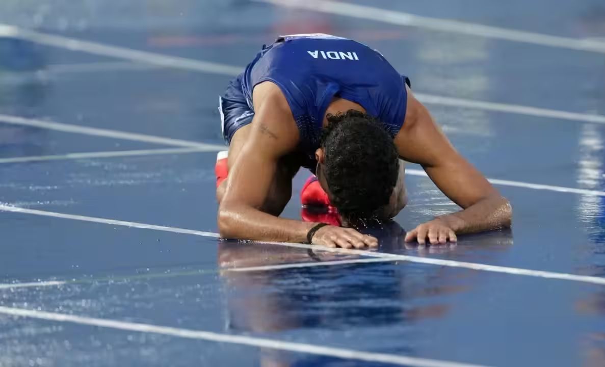 Double Triumph: Gulveer Singh Scripts History with Dual Glasgow Medals