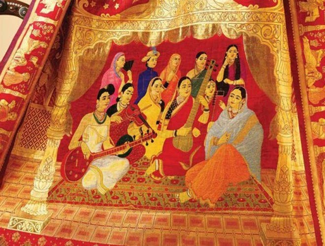 A Saree Worth Its Weight in Art: Vivaha Pattu Weaves Gold, Gems, and Raja Ravi Varma Into a World Record