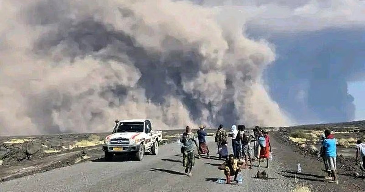 Ethiopian Volcano’s Ash Cloud Forces Widespread Flight Disruptions in India