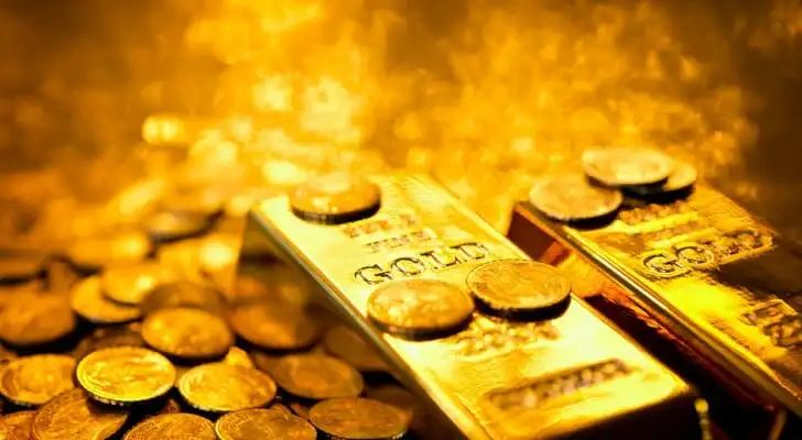 Gold Mutual Funds vs Physical Gold: Who Sparkled Brighter in 1-Year Returns?