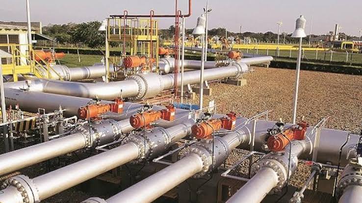 Gas Giants Unite: IRM Energy and Shell India Ink Colossal RLNG Pact