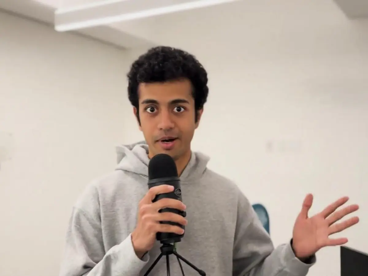 Reid Between the Lines—LinkedIn Founder Trolls Moonlighting Maverick Soham Parekh