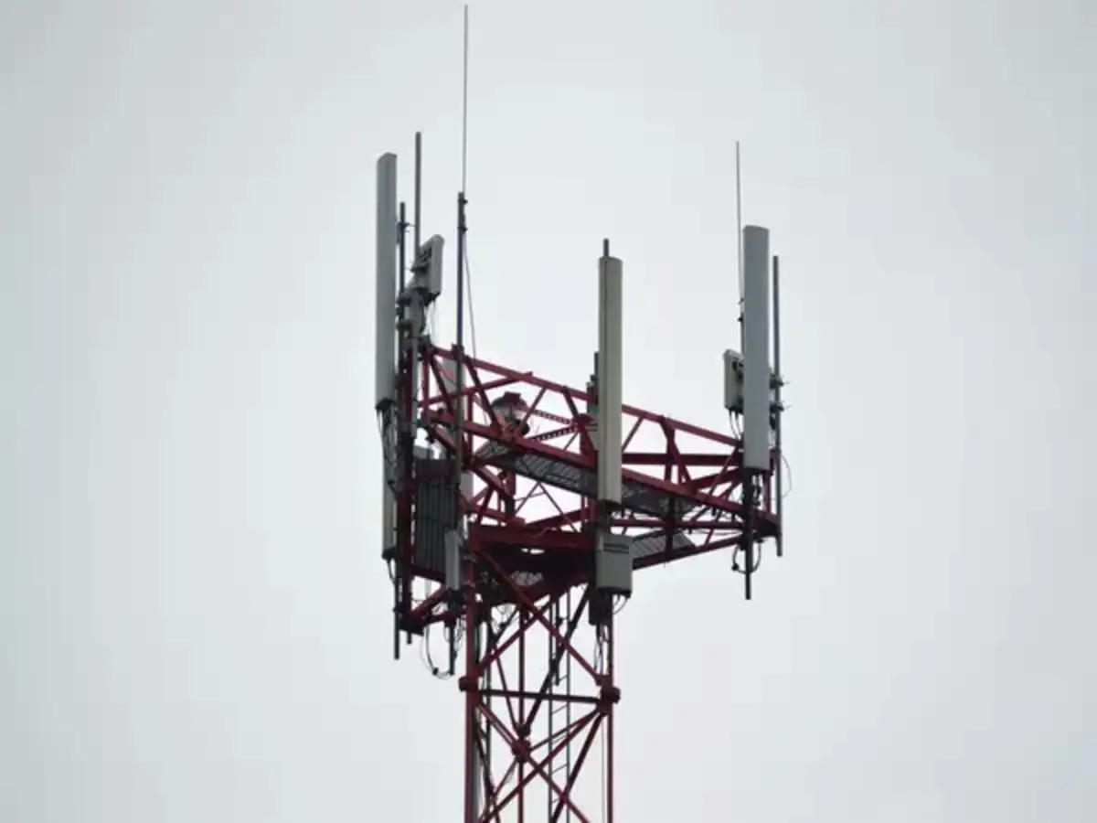 DoT Issues ₹7,827 Crore Demand Notice to Tata Communications Over AGR Dues: A Closer Look at the Emerging Telecom Saga