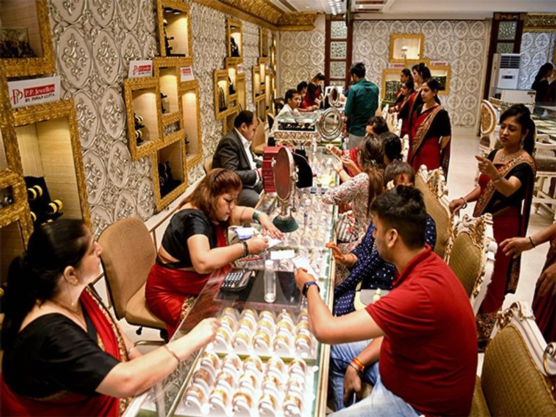 Tariff Shock: Over One Lakh Jobs in India’s Jewellery Sector at Risk as US Imposes 25 Percent Duty