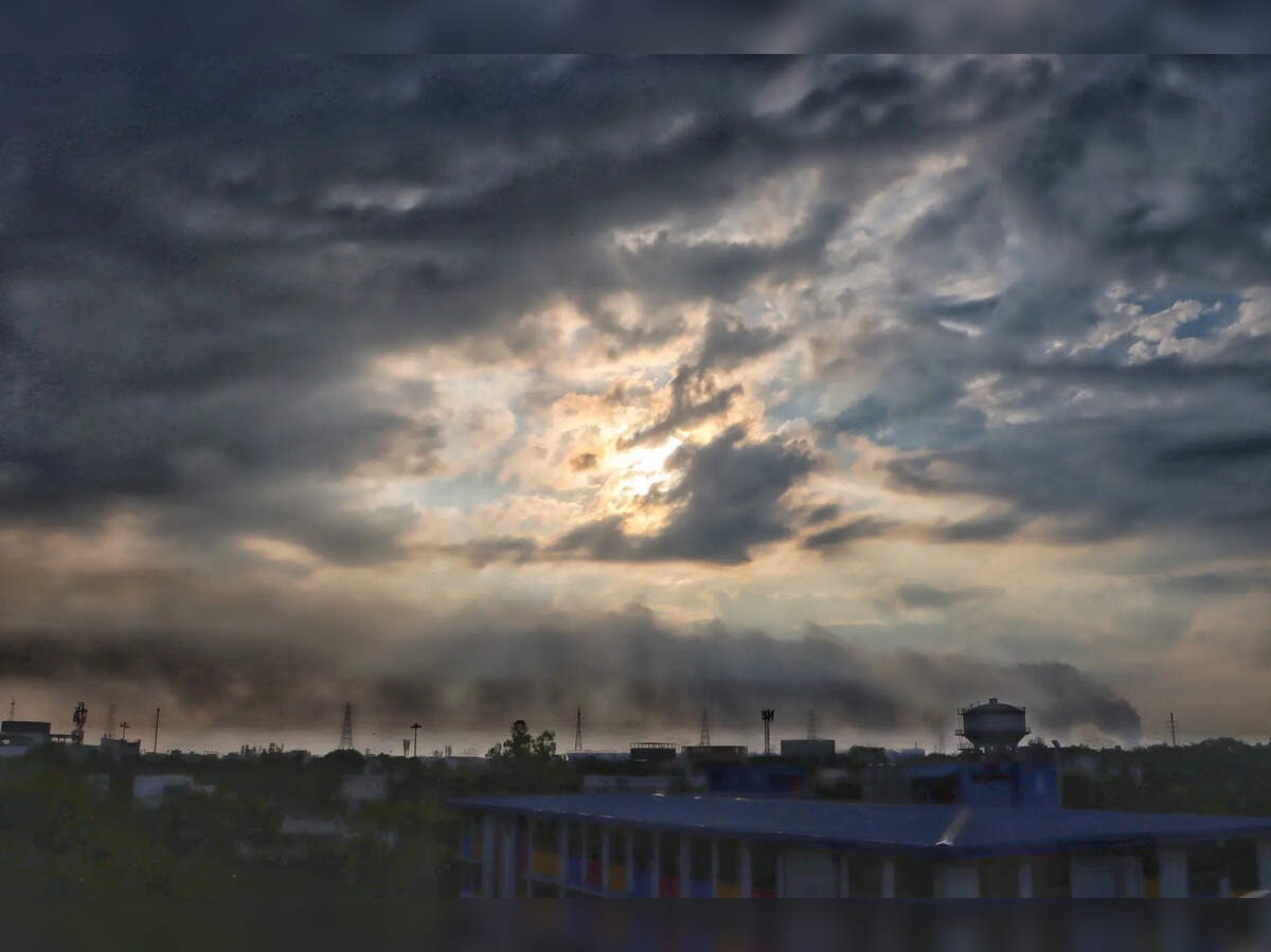 Rain on Demand: Delhi to Trial Artificial Showers via Cloud Seeding to Tackle Toxic Air