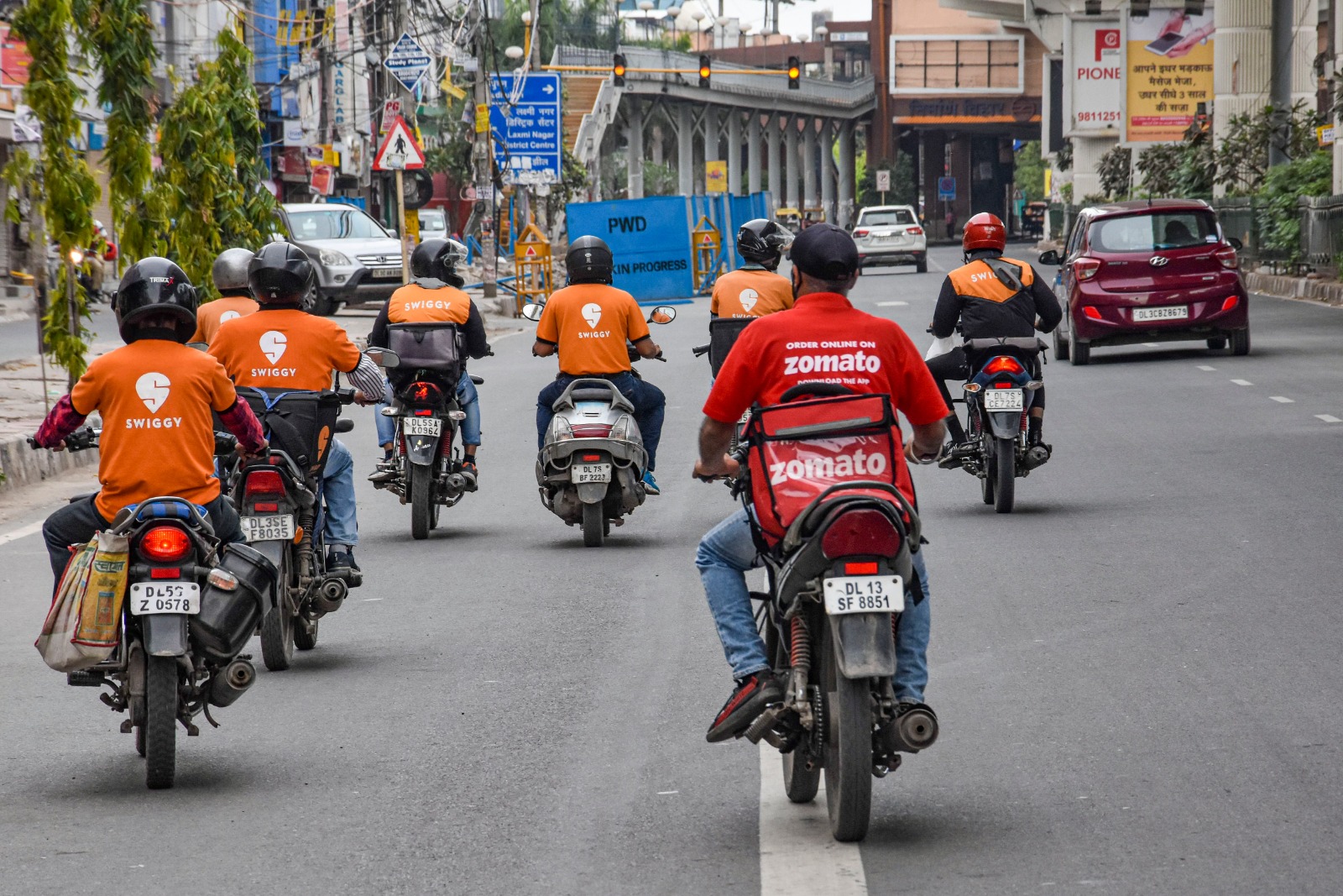The Delivery Dilemma: Will New Worker Rights Mean Pricier Meals from Swiggy & Zomato?