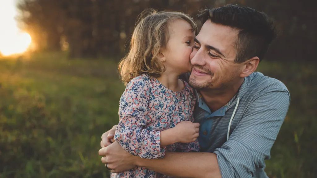 6 Everyday Habits Emotionally Intelligent Parents Use To Raise Calmer Kids