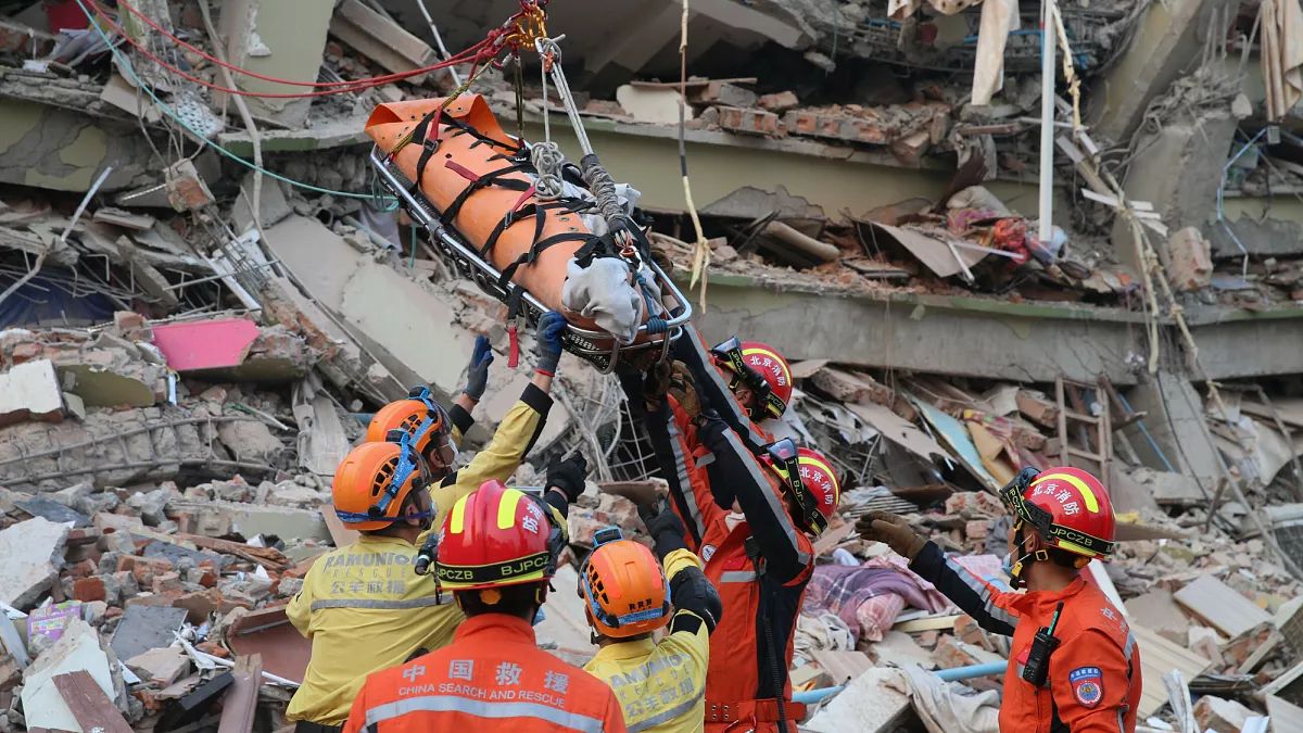Earthquakes Shake Tourism Markets in Asia: Myanmar, Thailand, and Santorini Face Uncertainty