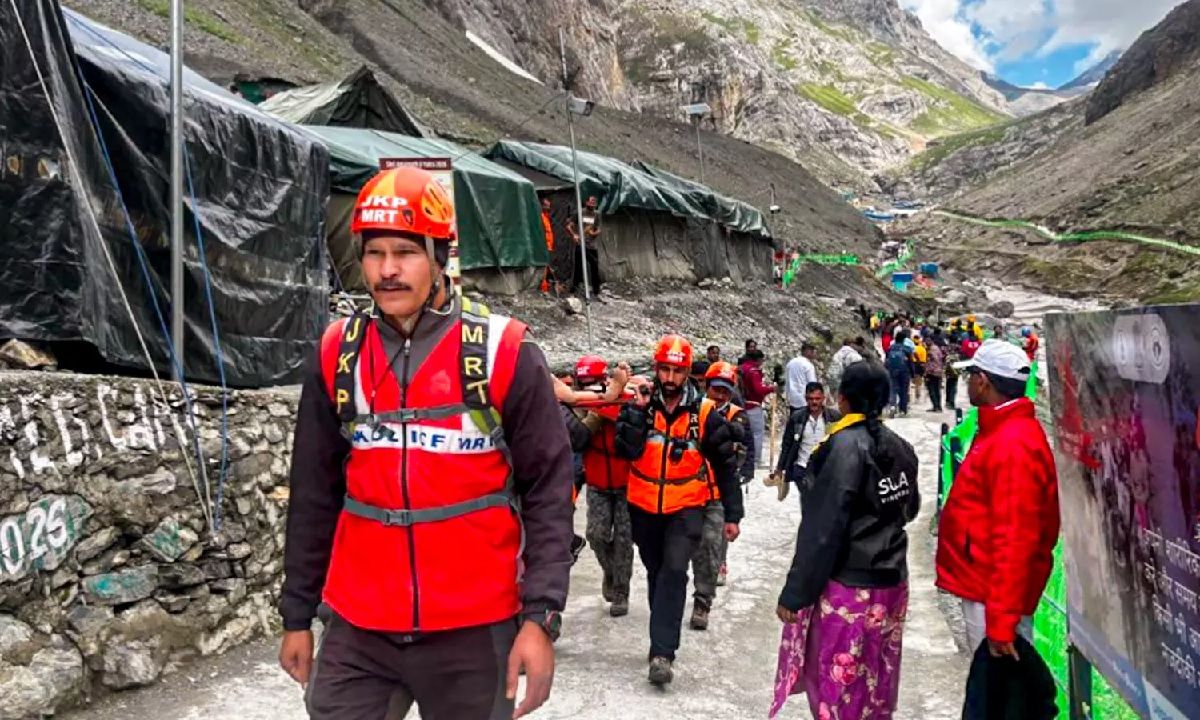 Rocky Roads: Amarnath Yatra Suspended From Sunday Amid Heavy Rains