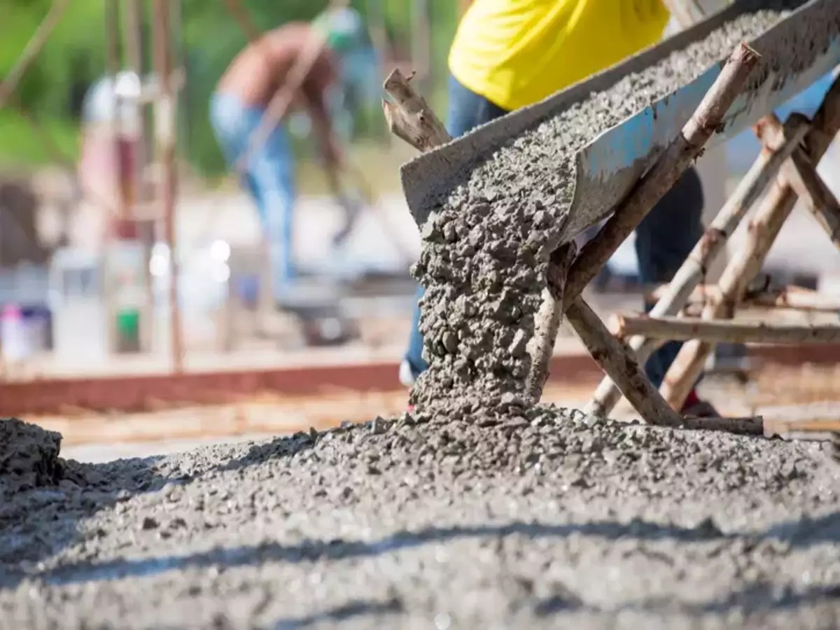 CLSA Upgrades Dalmia and ACC Amid Optimistic Outlook for Cement Sector
