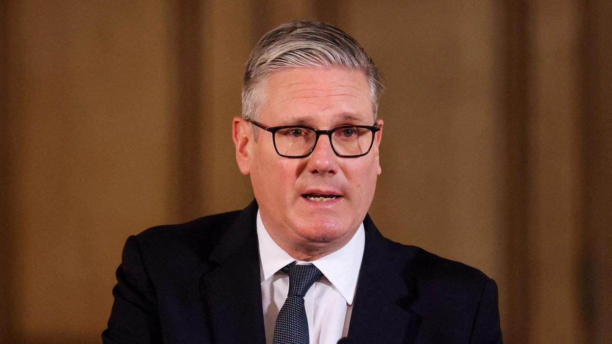 Standing His Ground At Downing Street: Starmer Tells Cabinet He Is Not Walking Away