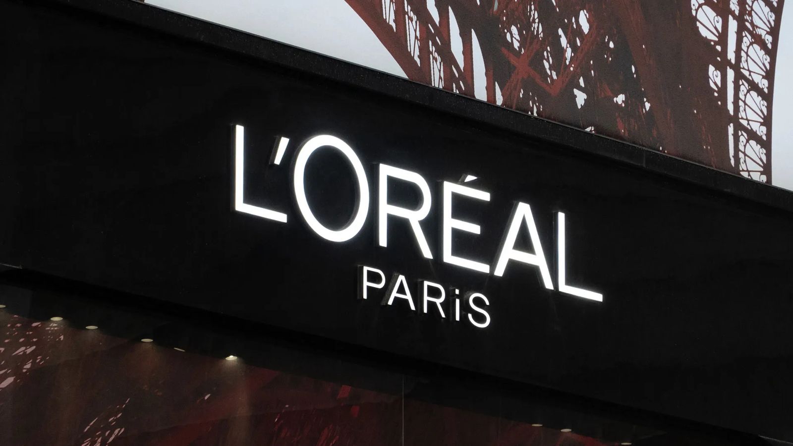 Makeup Magic: L'Oreal Steals French Stock Market Crown From LVMH