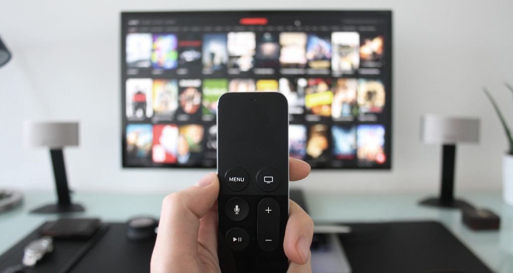 Disney or Netflix: Which Stock Is Better Amid Market Volatility?