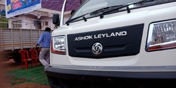 Switching Gears: Ashok Leyland’s EV Arm Eyes FY26 Profit Surge Amid Leadership Shuffle