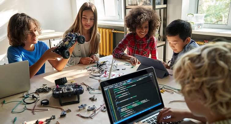 From Chalk to Code: Indian Classrooms Get a Digital Makeover
