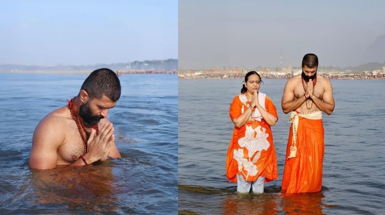 Vijay Deverakonda Takes Holy Dip at Maha Kumbh 2025, Visits Kashi Vishwanath Temple